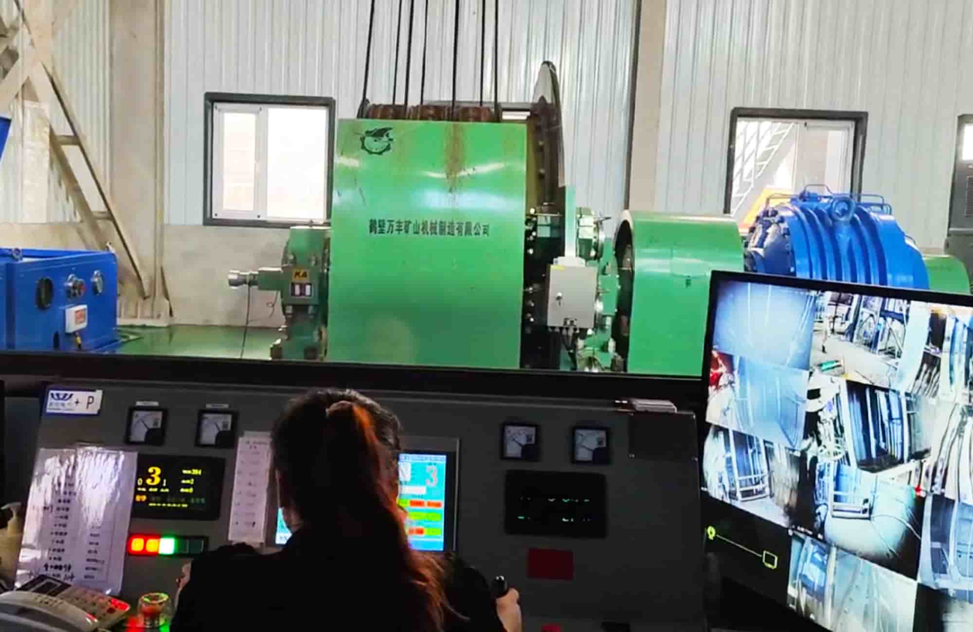 JKM-3.5×4多绳摩擦矿井提升机